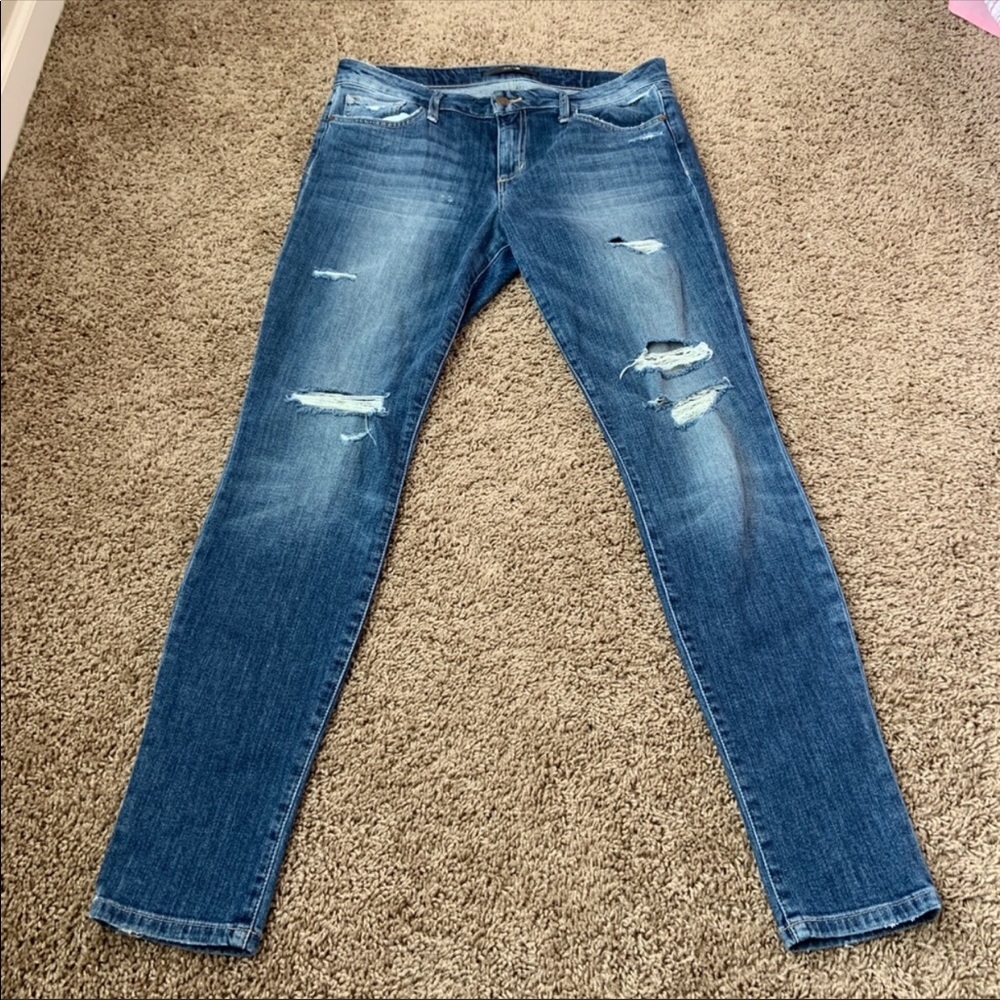 Joe’s distressed The Skinny jeans size 31